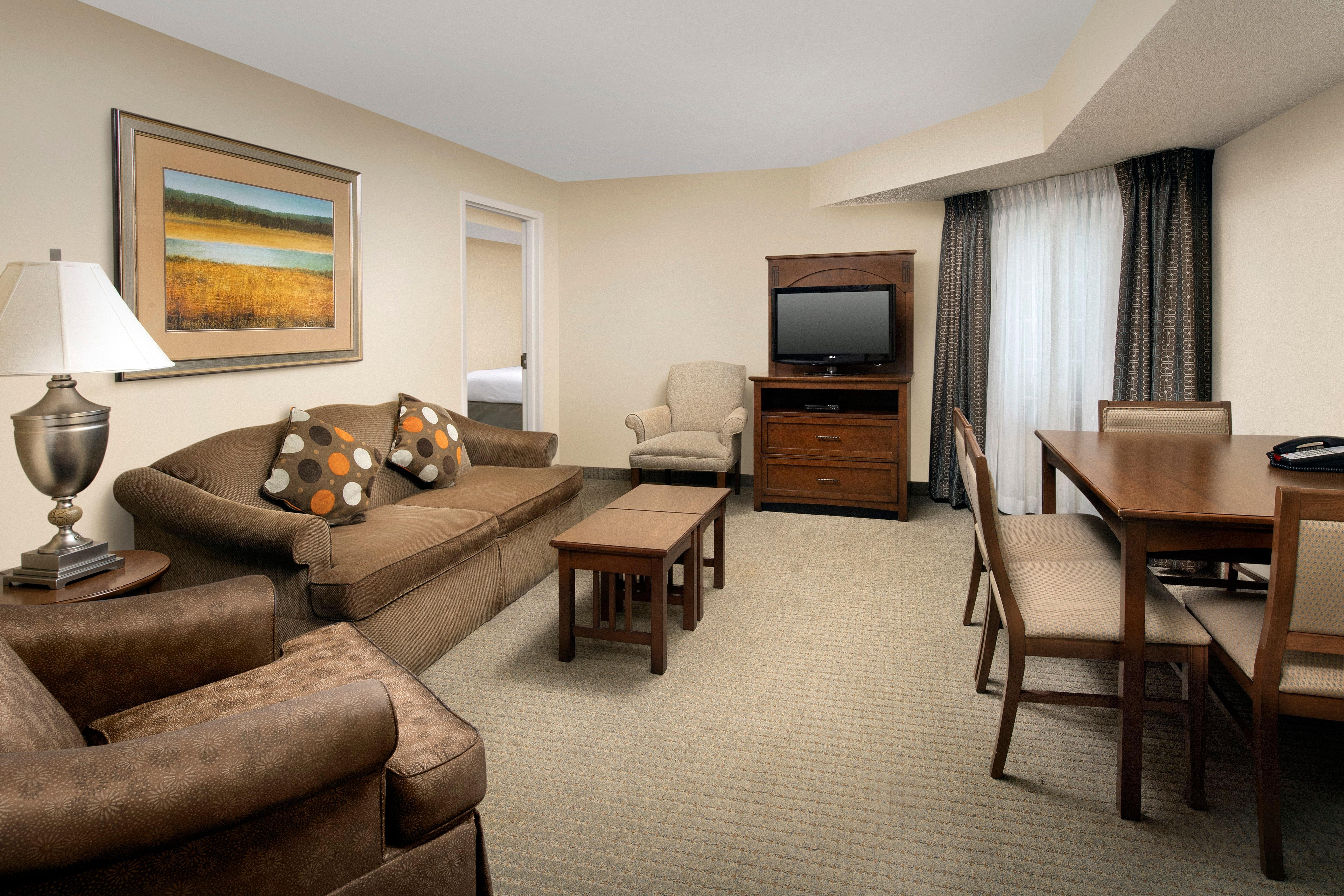 Staybridge Suites North Brunswick, An Ihg Hotel Exteriör bild