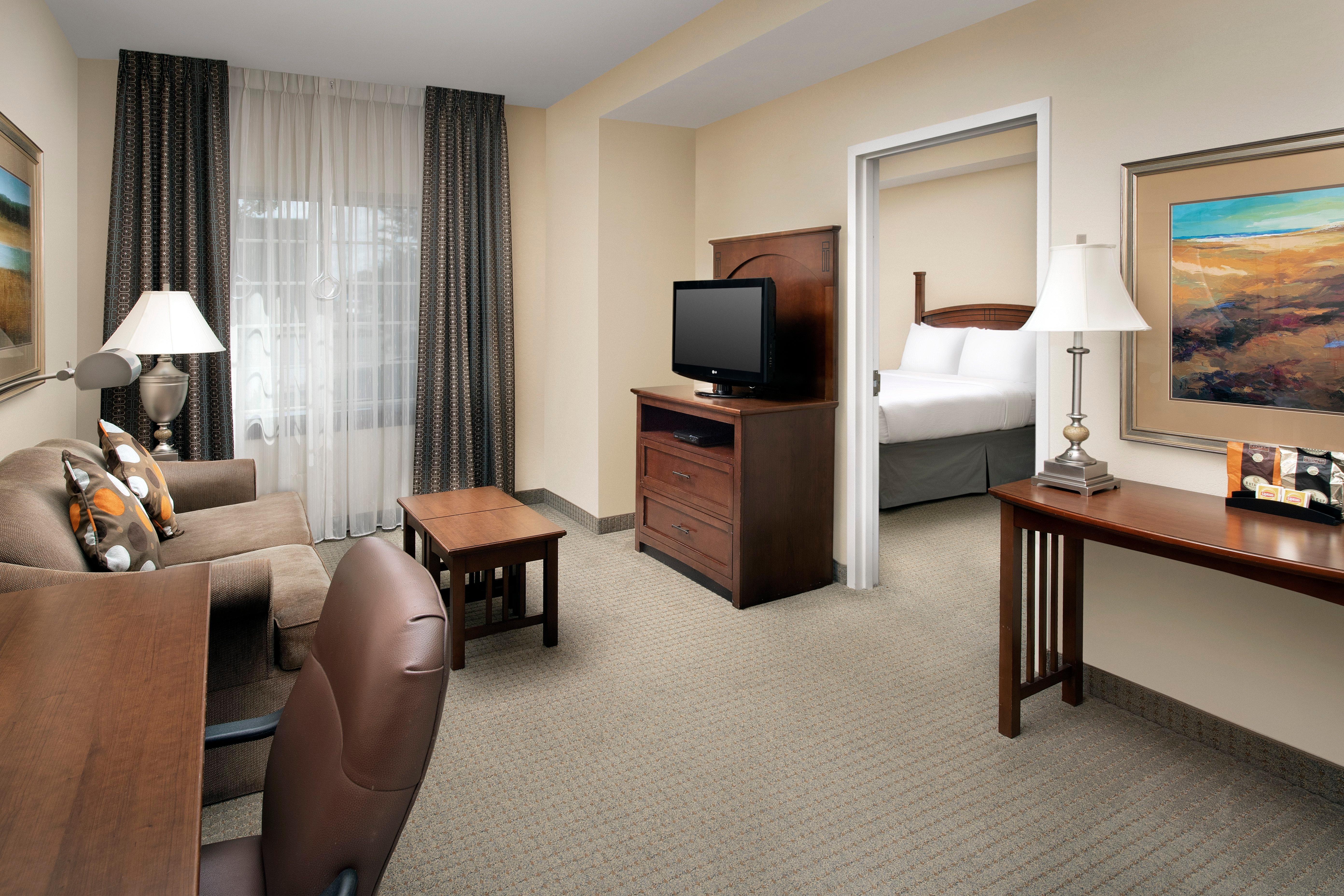 Staybridge Suites North Brunswick, An Ihg Hotel Exteriör bild